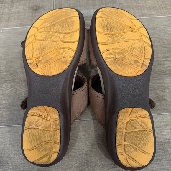 Dansko Isabel Brown Nubuck Women 10-10.5/EU 40 Slip On‎ Hook & Loop Sandals - Picture 11 of 11